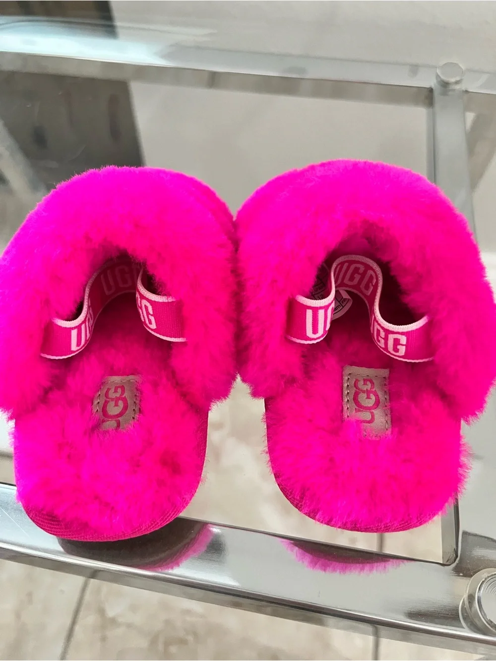 UGG bold hot